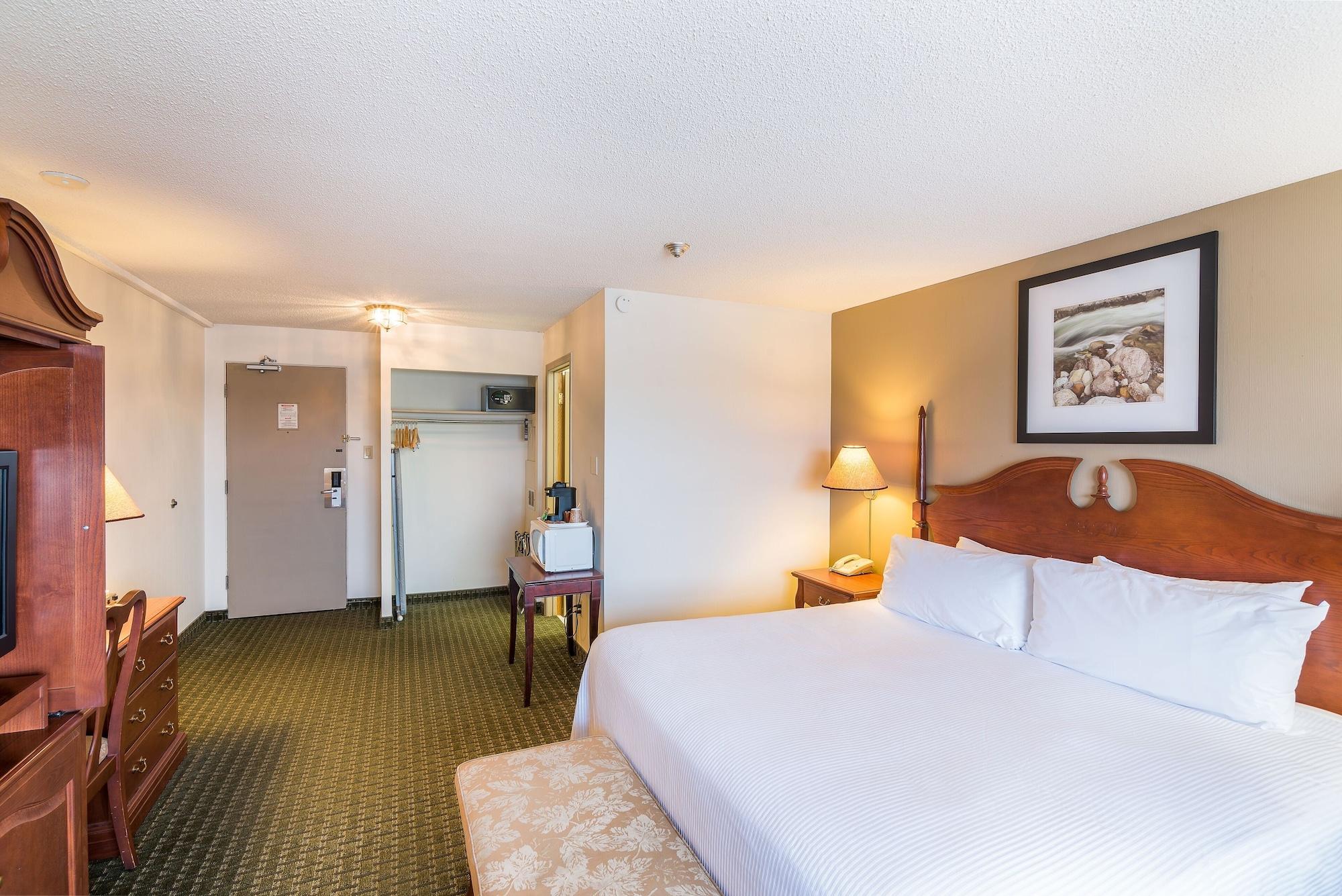 Ramada By Wyndham Thunder Bay Airlane Hotel Exterior foto